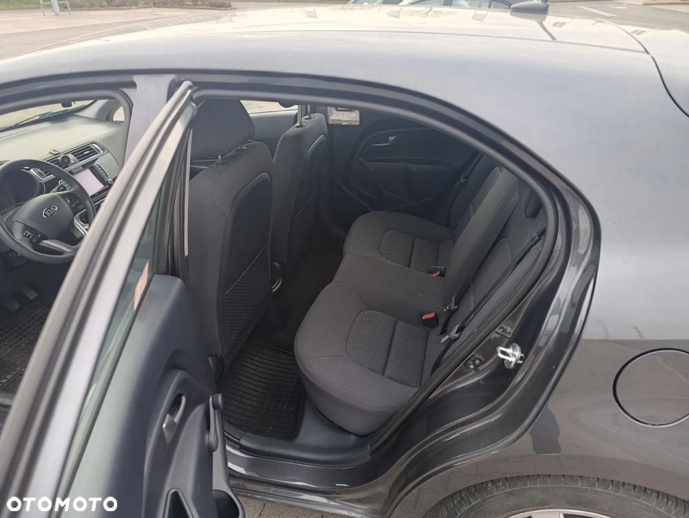 Kia Rio 1.2 Business Line - 6