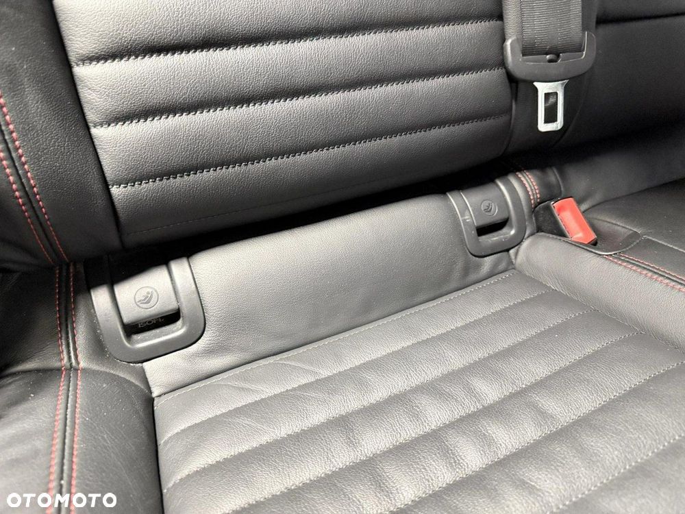 Skoda Octavia 2.0 TSI RS - 37