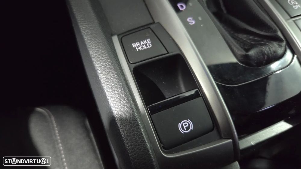 Honda Civic 1.0 i-VTEC Elegance Navi CVT - 30