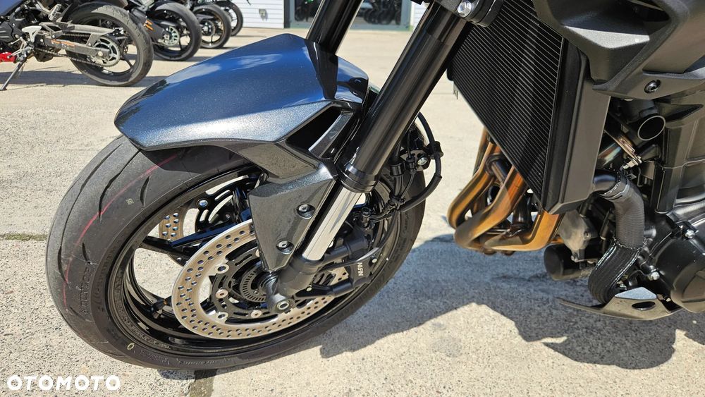 Kawasaki Z 900 - 14