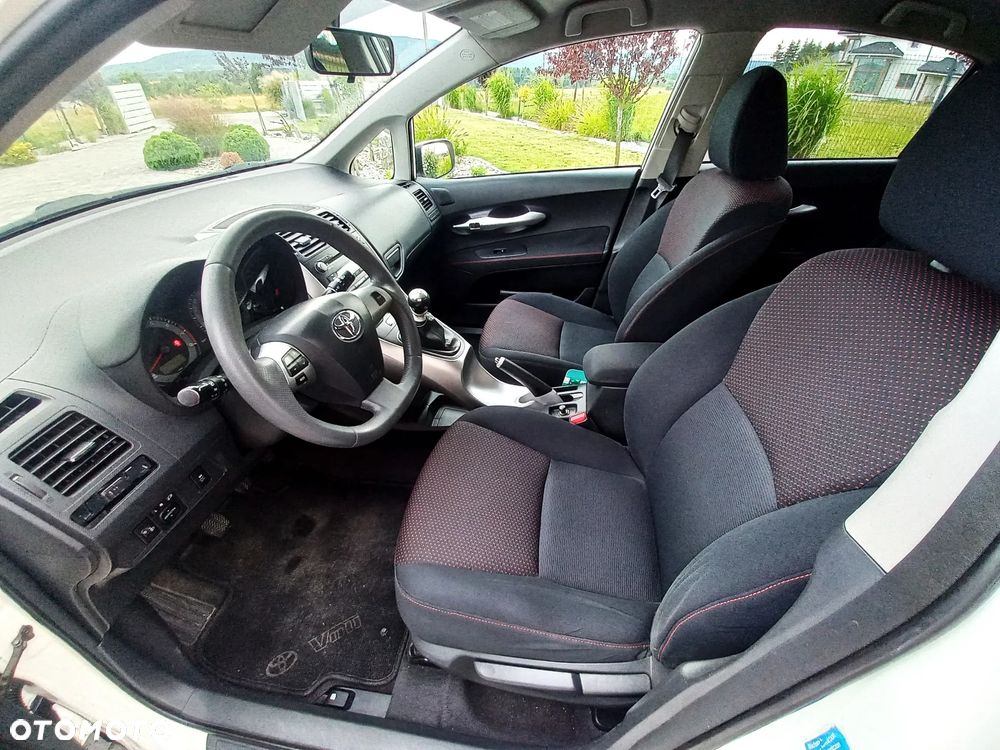 Toyota Auris 1.6 Edition - 13