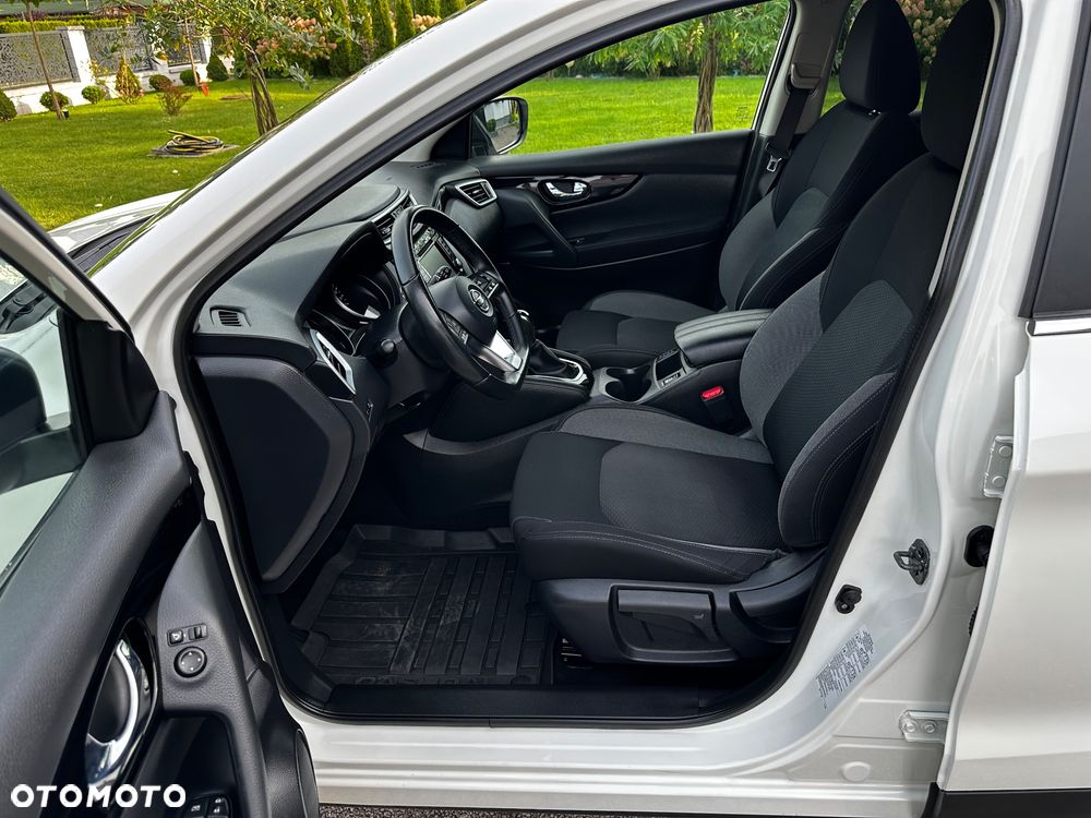 Nissan Qashqai 1.3 DIG-T N-Style DCT - 22