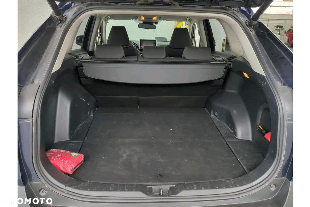 Toyota RAV4 - 8
