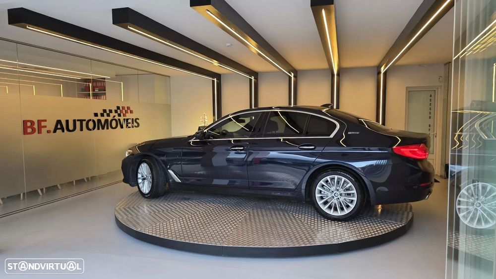 BMW 530 e iPerformance Line Luxury - 16