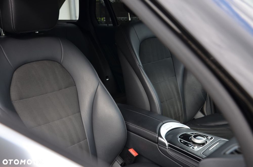 Mercedes-Benz GLC 220 d 4-Matic - 3