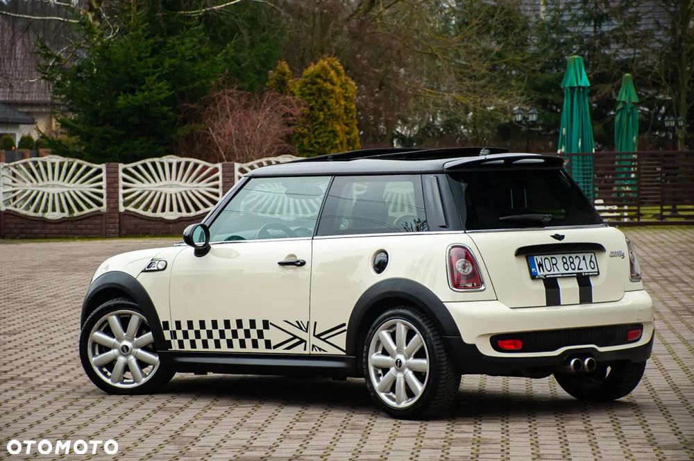 MINI Cooper S 50 Camden - 11