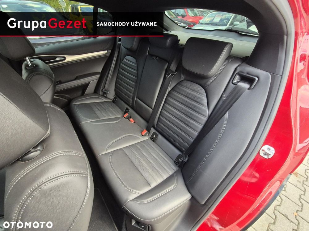 Alfa Romeo Stelvio - 21