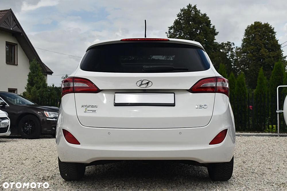 Hyundai i30 1.6 D Premium - 7