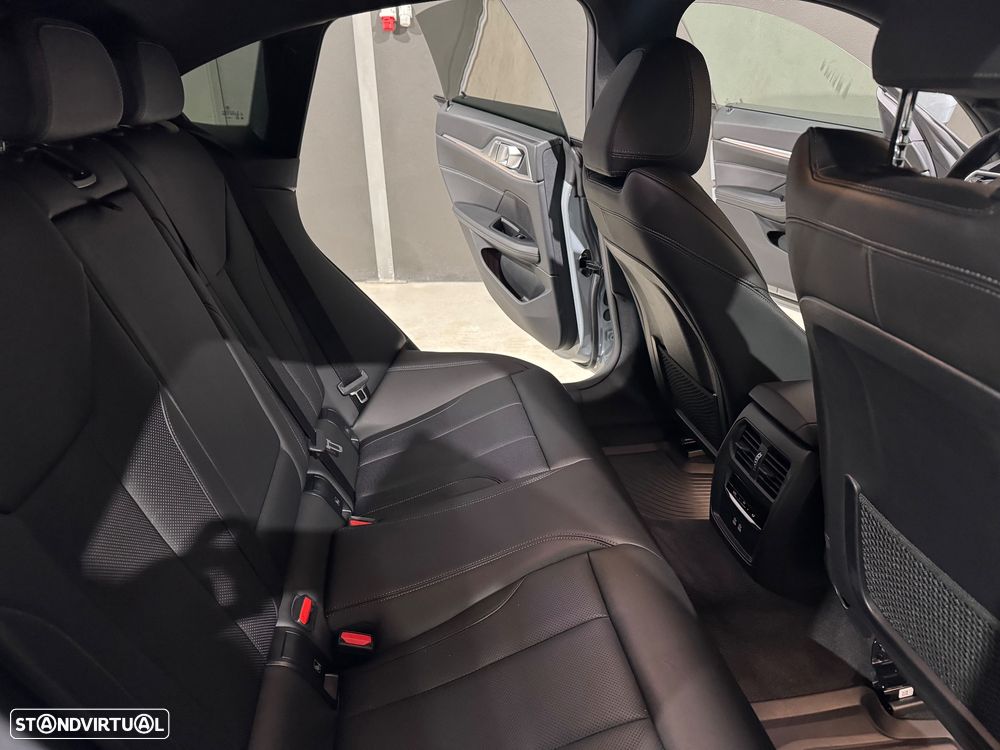 BMW 420 Gran Coupé d Pack Desportivo M Auto - 16