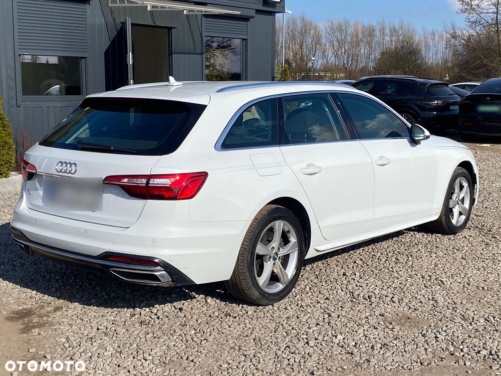 Audi A4 Avant 35 TFSI Sport S tronic - 2