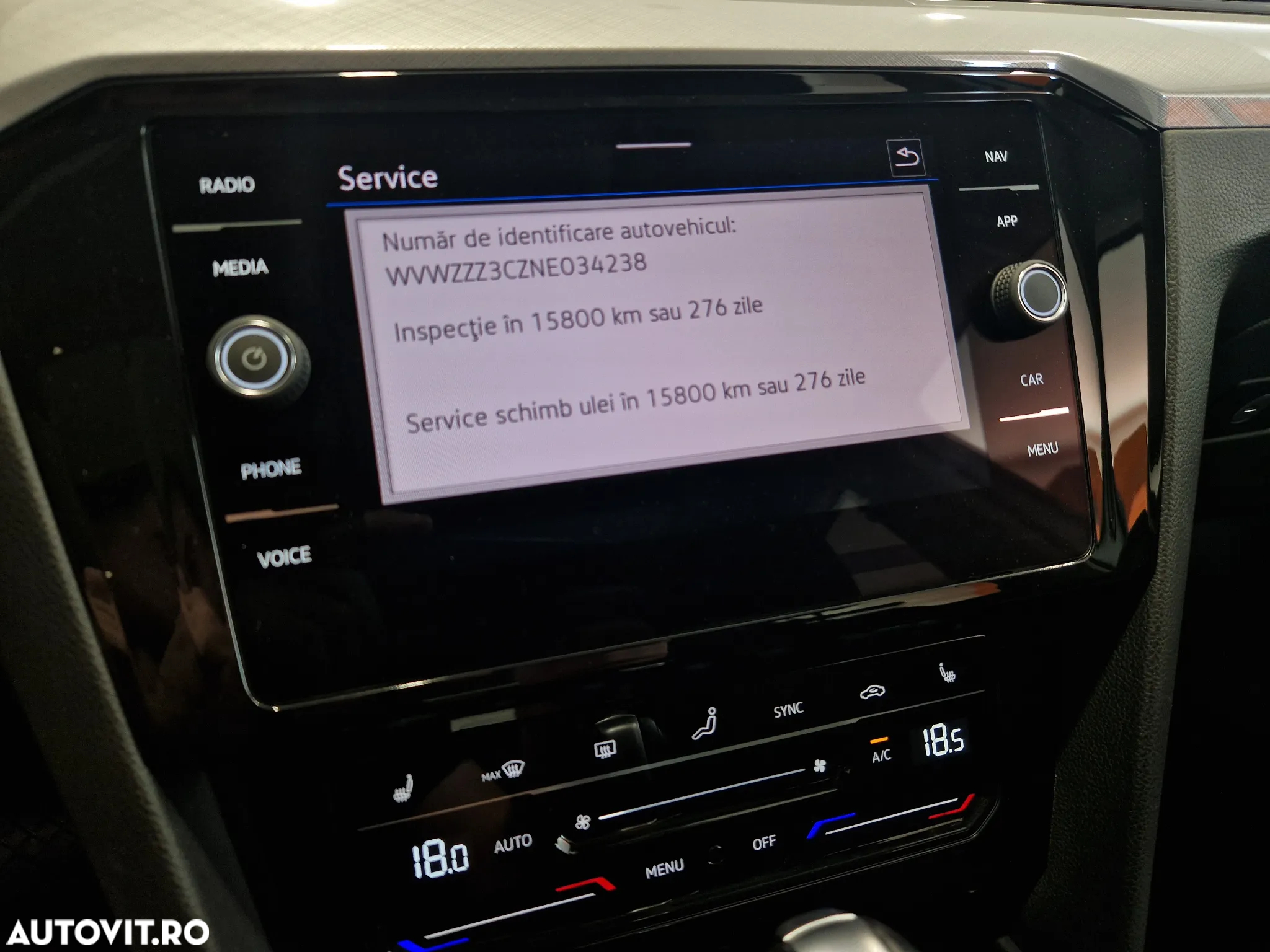 Volkswagen Passat Variant 2.0 TDI DSG Comfortline - 27
