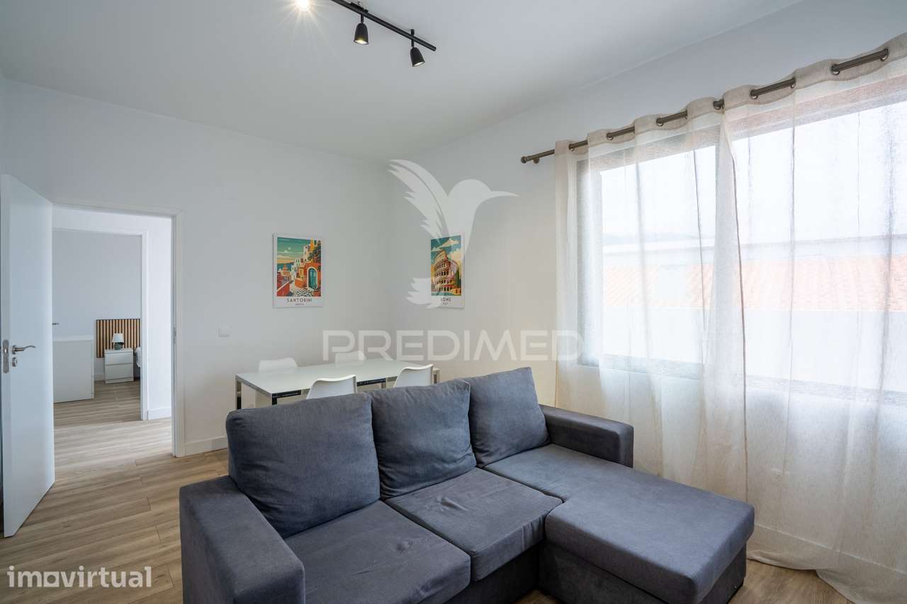 Andar de Moradia T2 com Entrada Privativa – Santo António - Grande imagem: 3/14