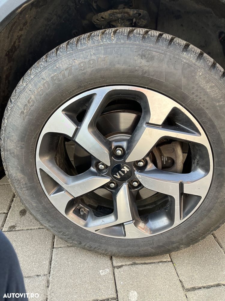 Kia Sportage 1.6 GDI 6MT 4x2 Style - 16