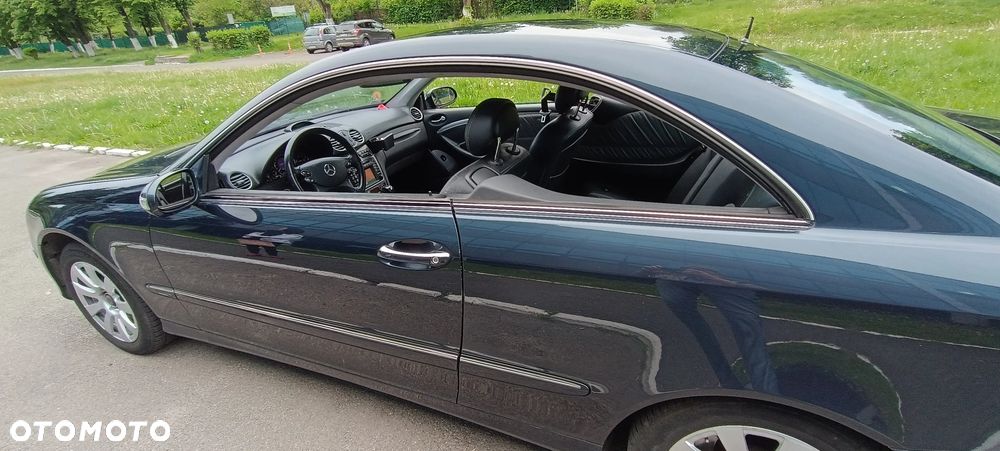 Mercedes-Benz CLK - 14
