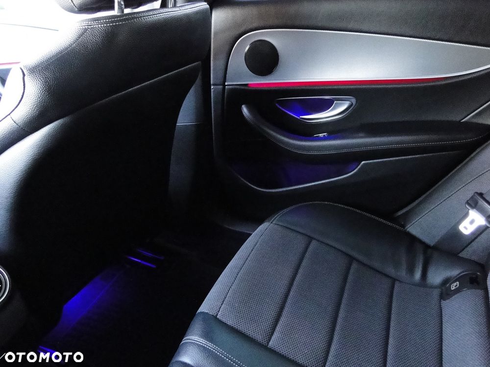 Mercedes-Benz Klasa E 220 d 9G-TRONIC - 31