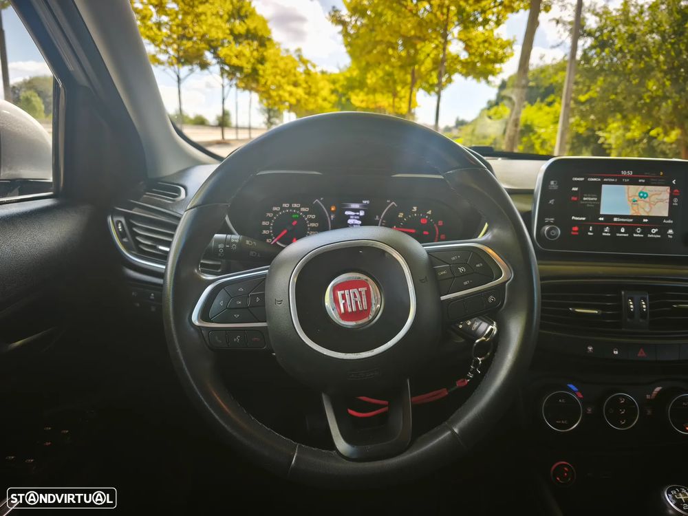 Fiat Tipo Station Wagon 1.6 M-Jet Lounge Tech - 15
