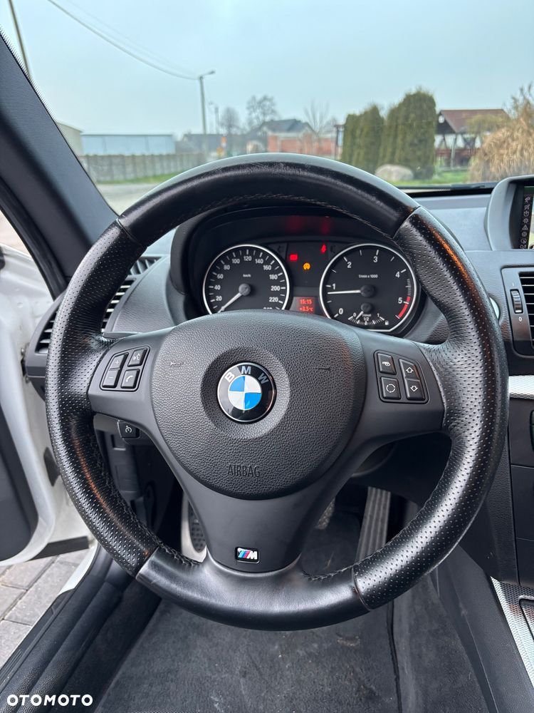 BMW Seria 1 118d Limited Edition Lifestyle mit M Sportpaket - 11