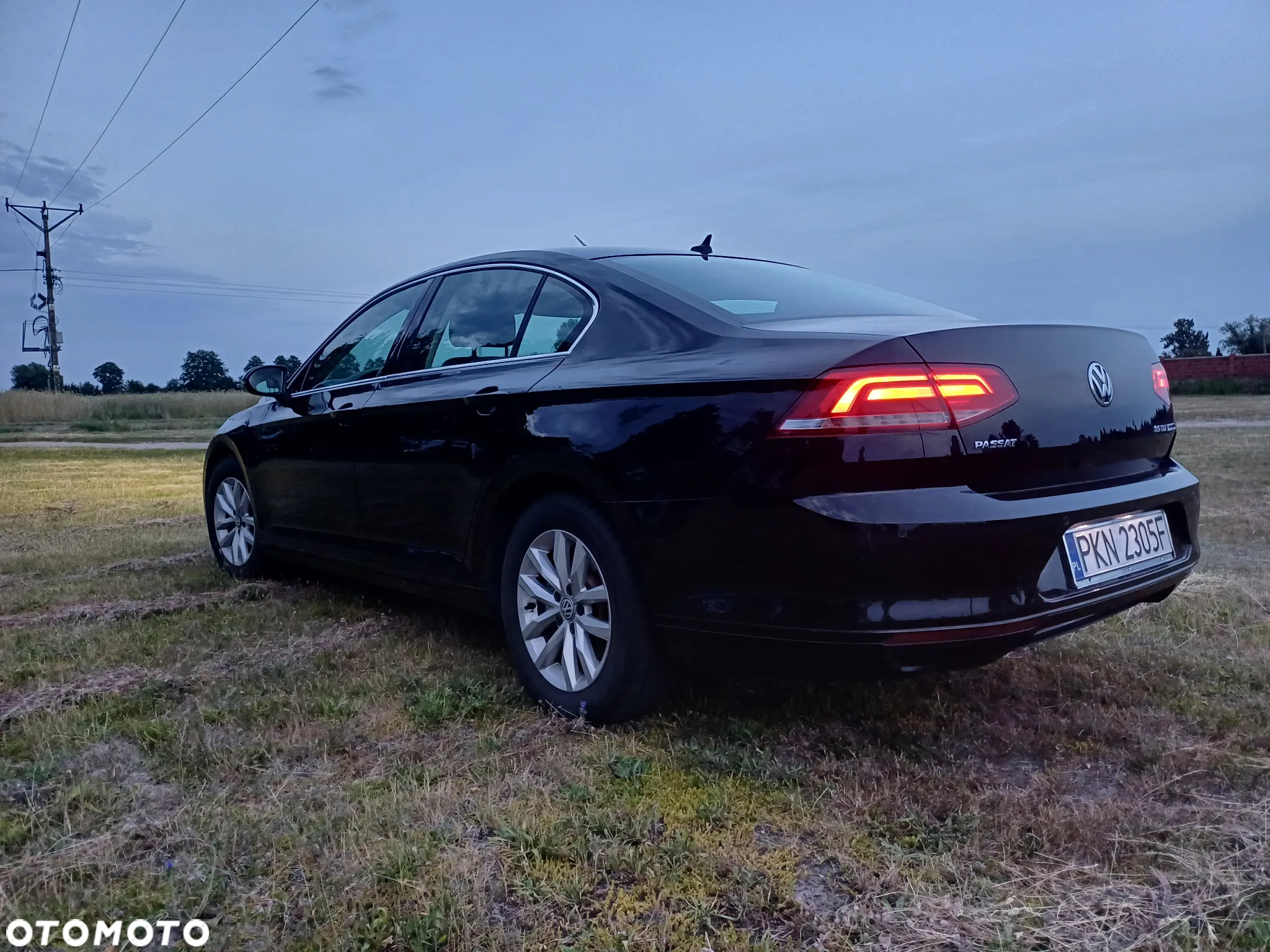 Volkswagen Passat 2.0 TDI BMT Highline - 12