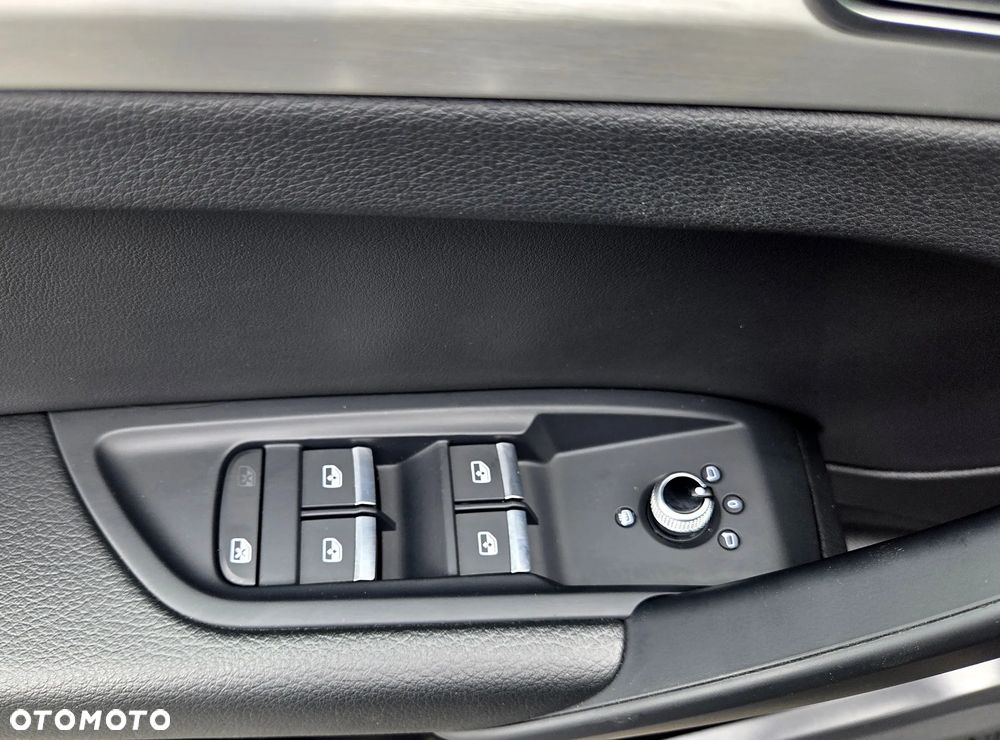 Audi Q5 50 TFSIe quattro S tronic S line - 26