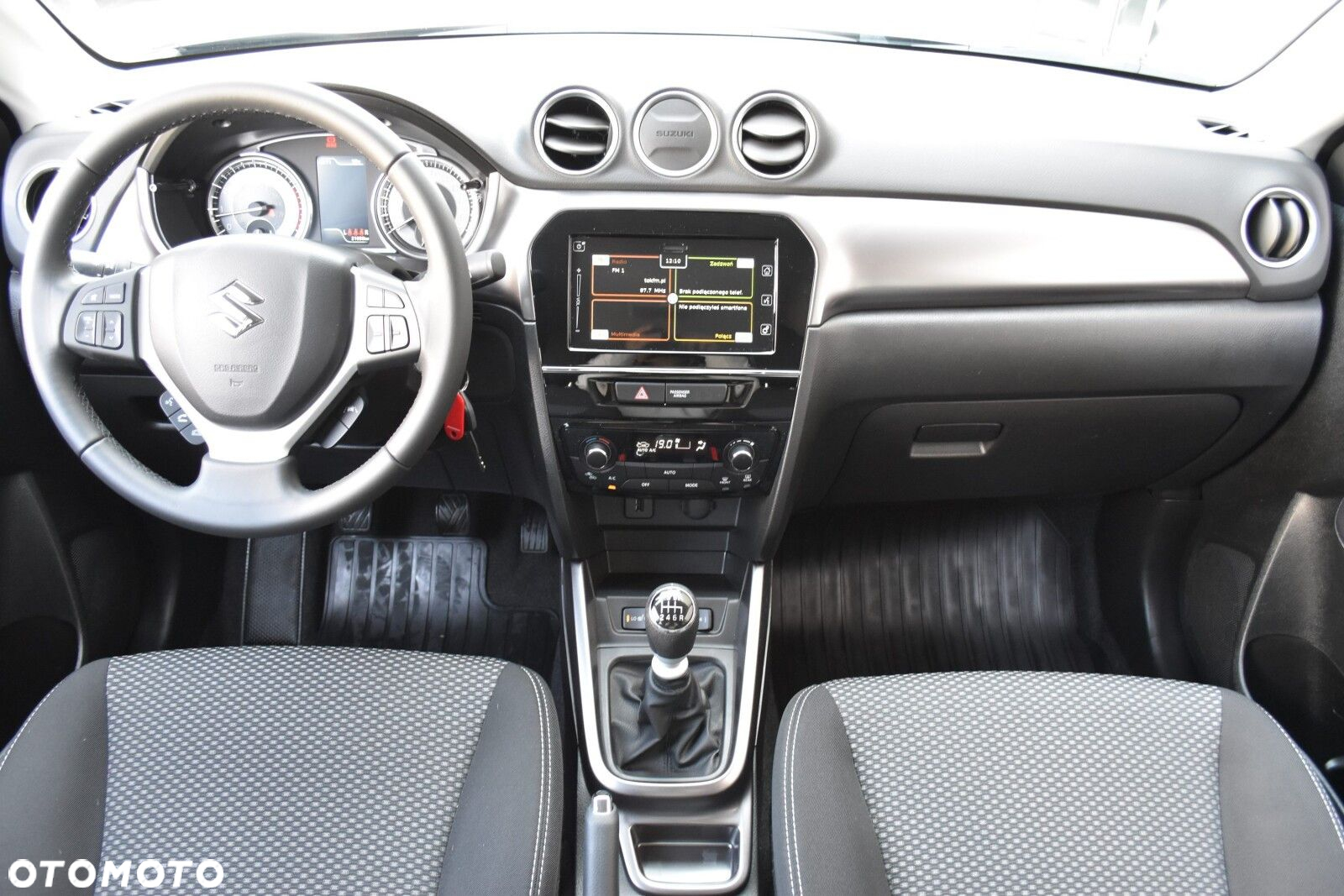 Suzuki Vitara - 12