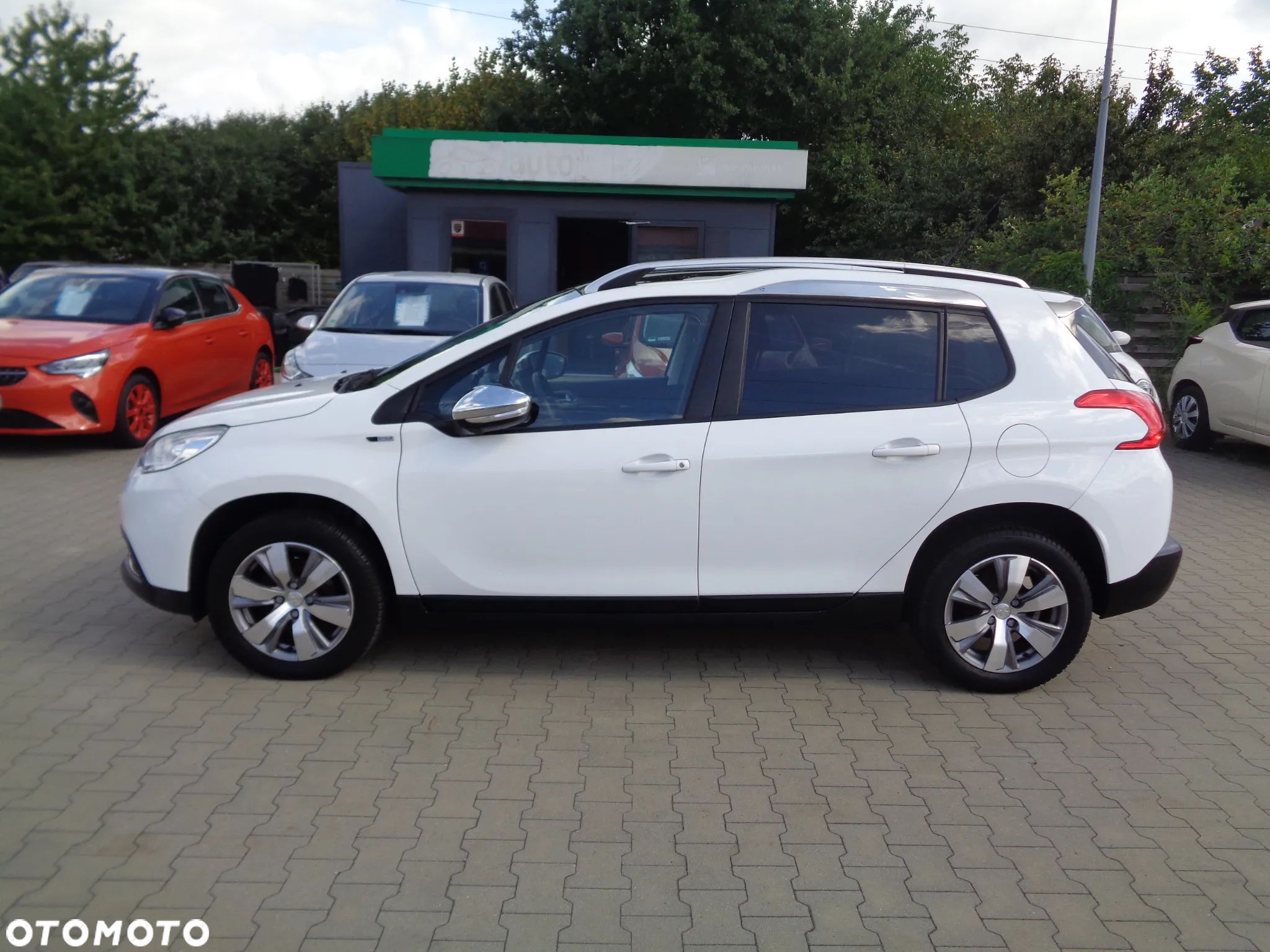 Peugeot 2008 1.2 Pure Tech Style - 1