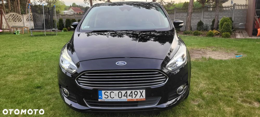 Ford S-Max 2.0 TDCi 4WD Titanium PowerShift - 24
