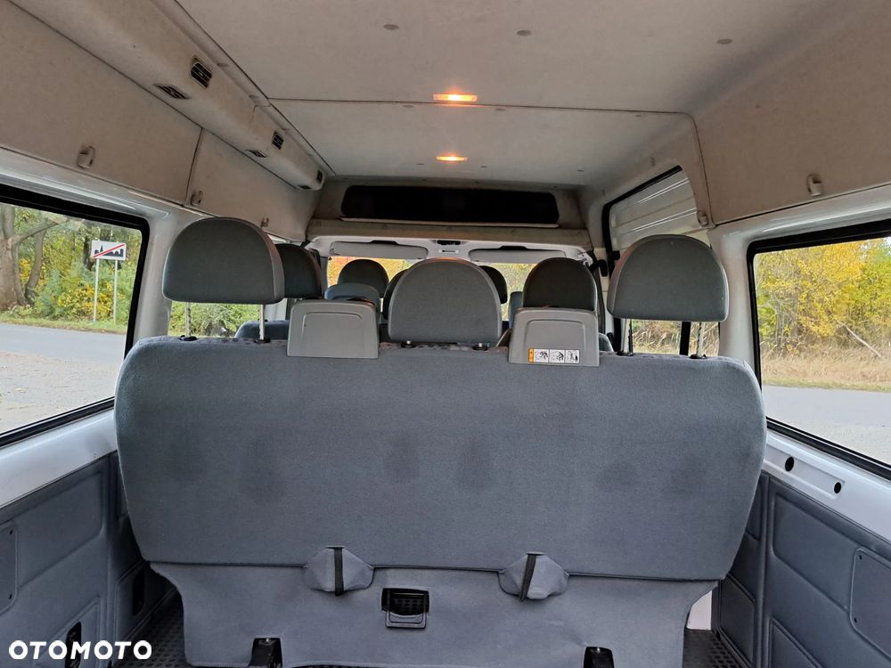 Ford Transit - 11