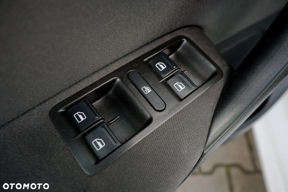 Volkswagen Polo 1.4 16V Highline - 14