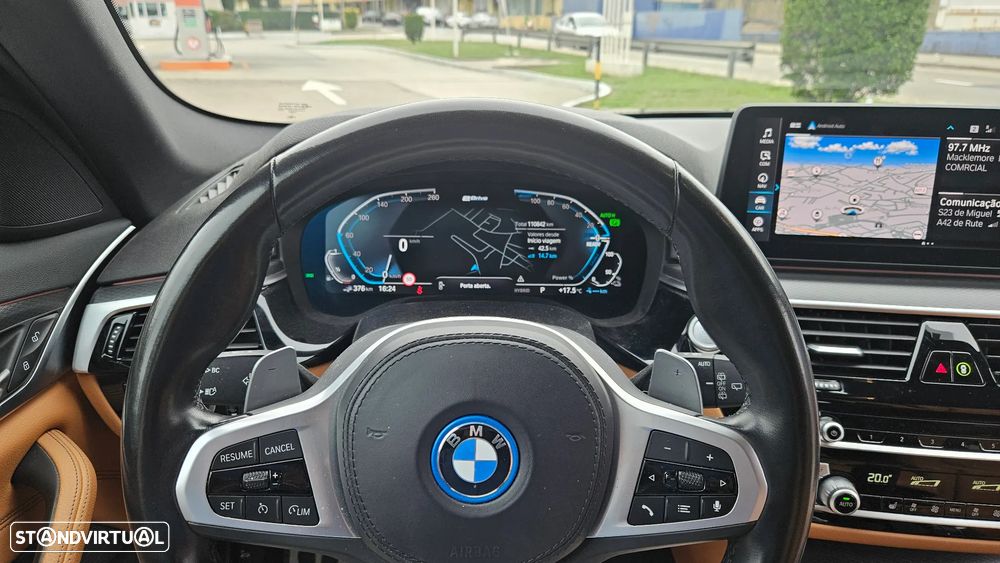 BMW 530 e Pack Desportivo M - 9
