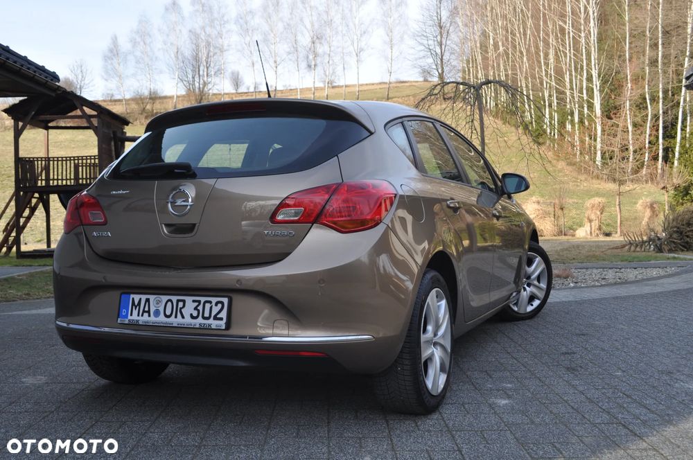 Opel Astra 1.4 Turbo Color Edition - 9
