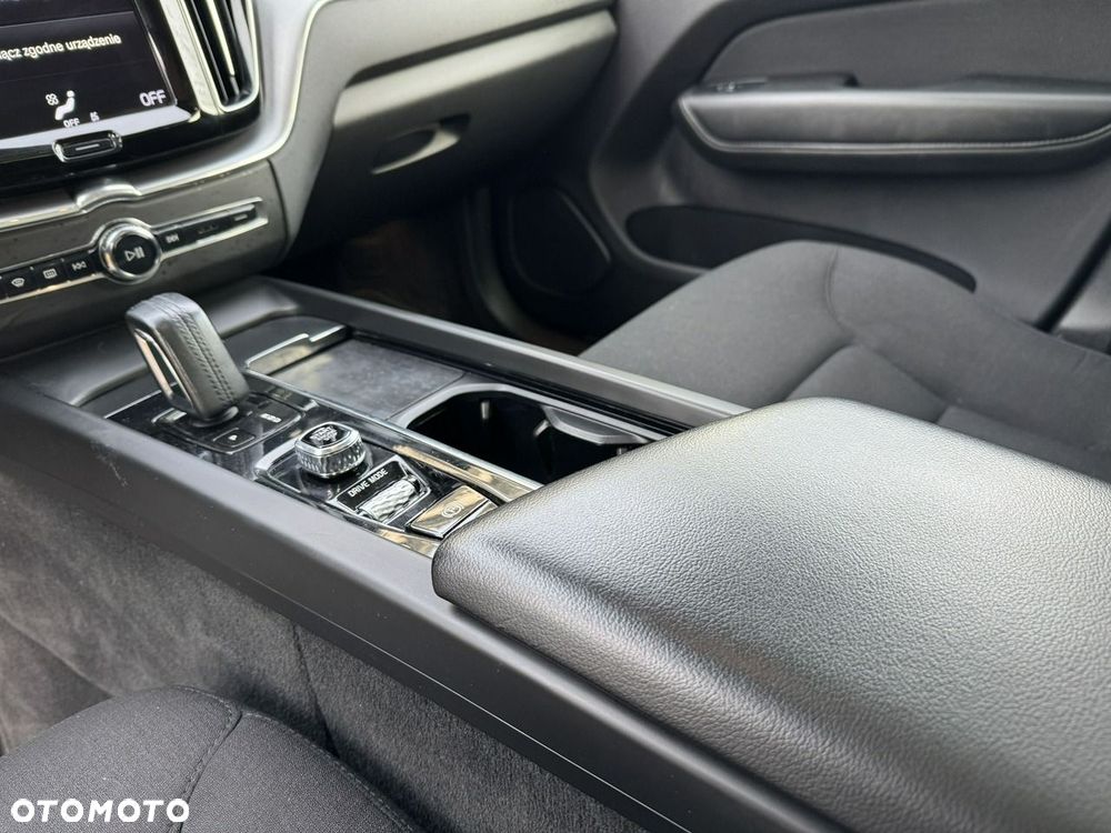 Volvo XC 60 - 16