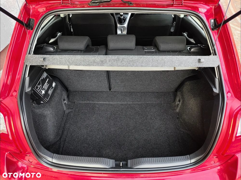 Toyota Auris 1.6 Life+ - 24