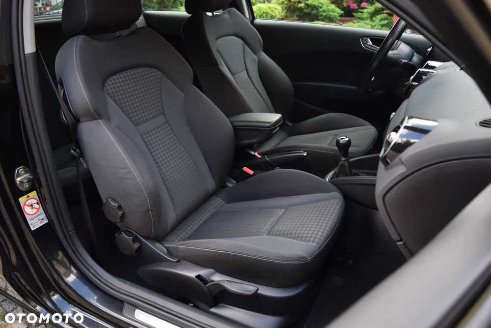 Audi A1 3-drzwiowe 1.4 TFSI S line edition - 10