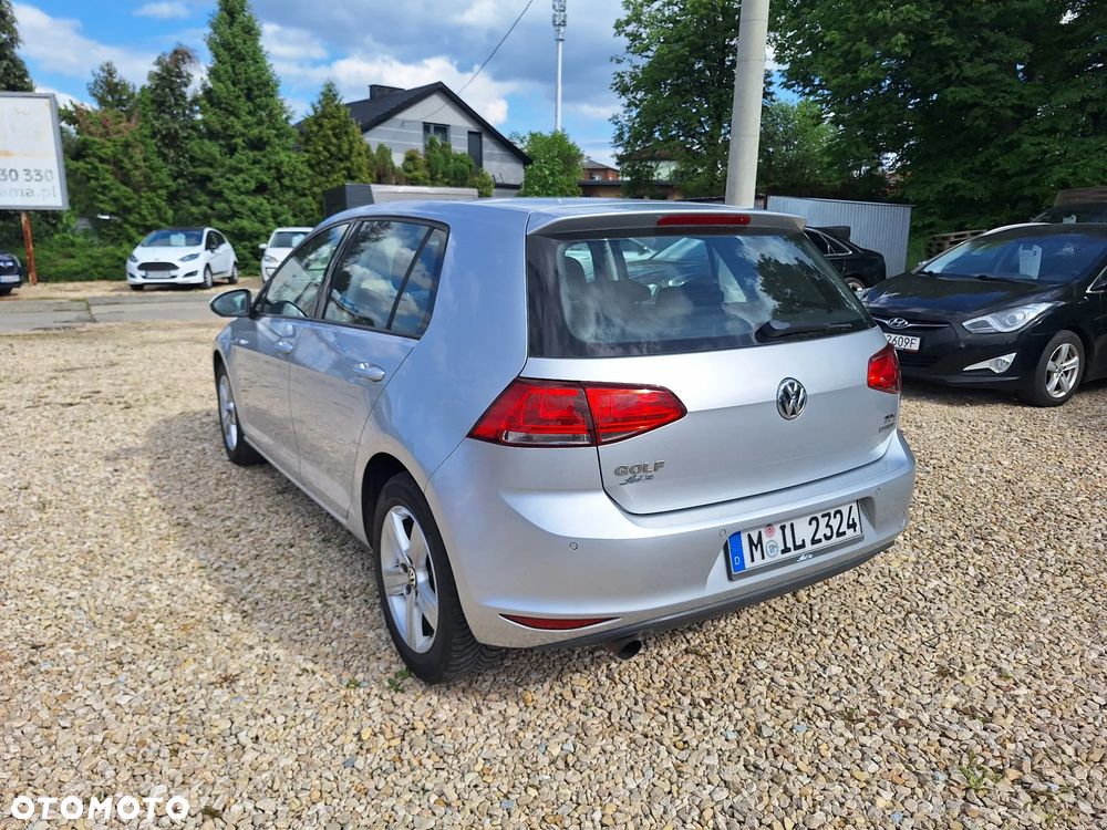 Volkswagen Golf 1.6 TDI DPF BlueMotion Technology Style - 4