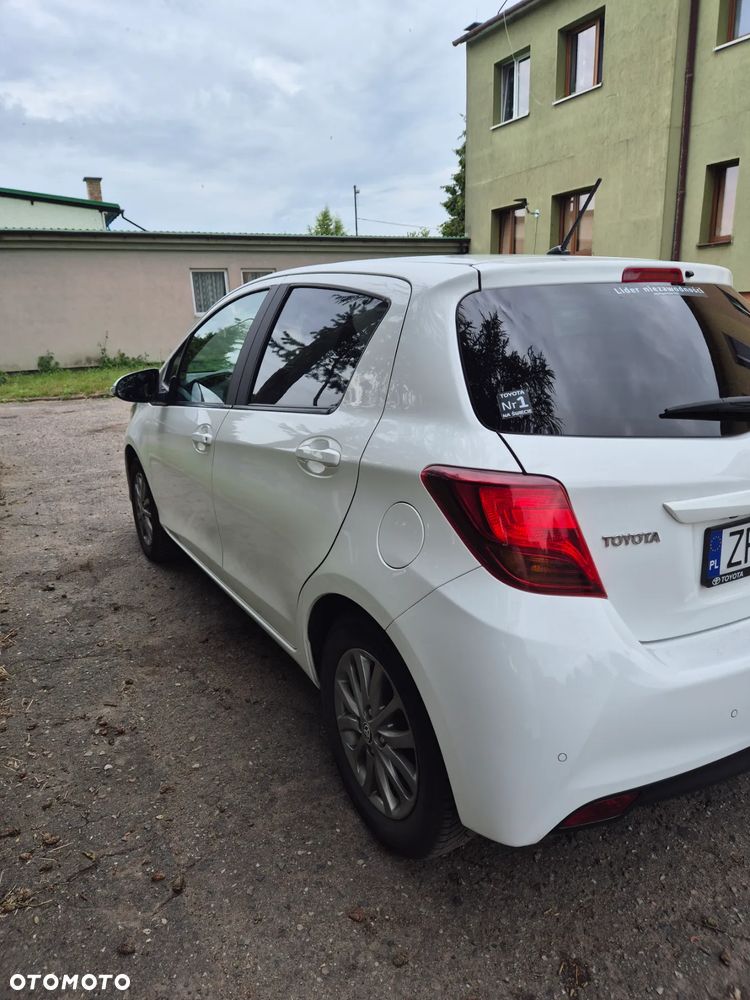 Toyota Yaris 1.33 Premium - 3