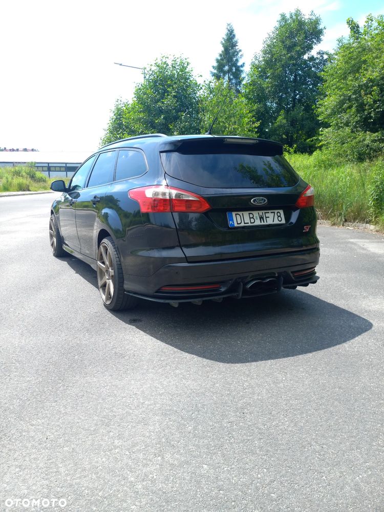 Ford Focus 2.0 EcoBoost ST-2 - 9