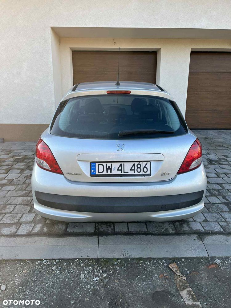 Peugeot 207 - 2