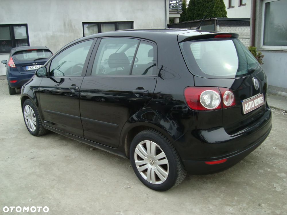 Volkswagen Golf - 8