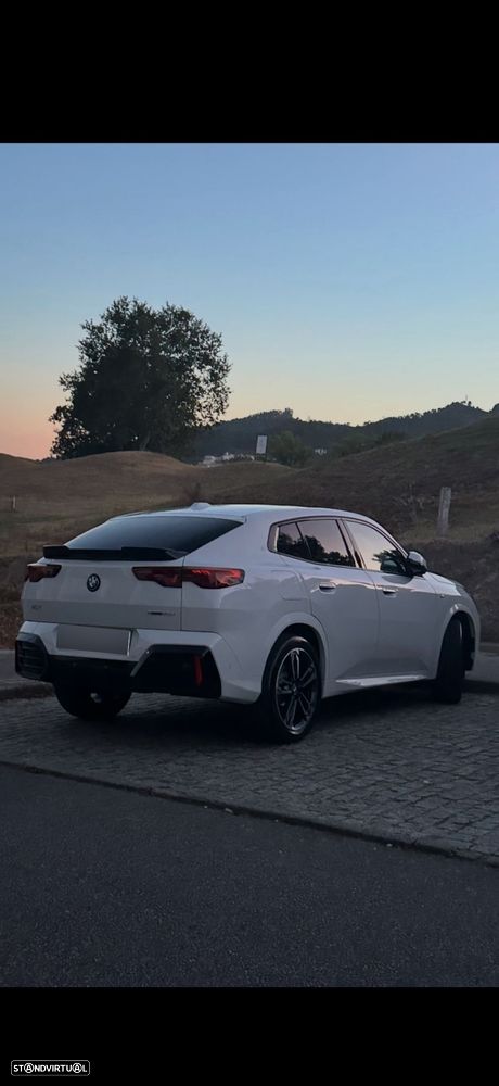 BMW X2 18 d sDrive Auto Pack M - 4