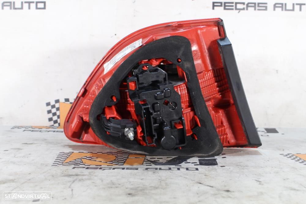 Farolim Direito Seat Exeo St (3R5)  3R9945094 / 89500361 / Mala Passag - 5