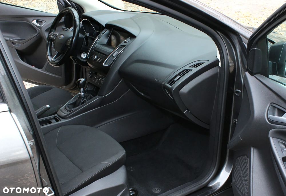 Ford Focus 1.0 EcoBoost Titanium ASS - 27
