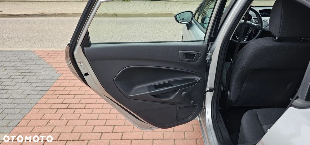 Ford Fiesta 1.25 Ambiente EU5 - 21