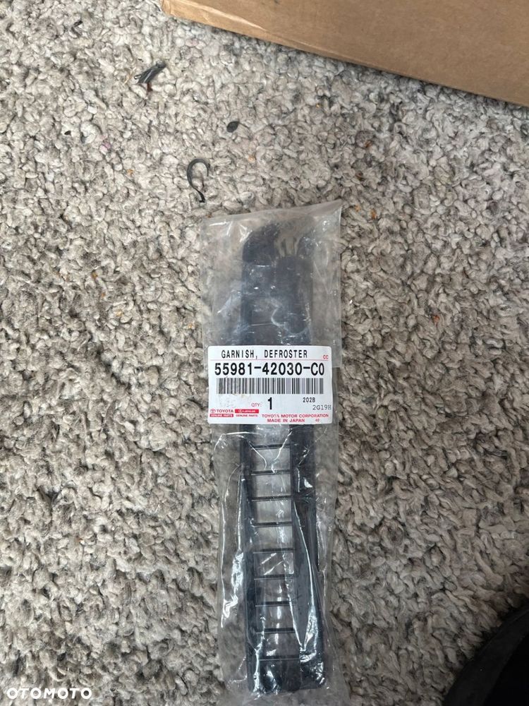 KRATKA LISTWA DESKI LEWA TOYOTA RAV4 V 5 19-22 - 1