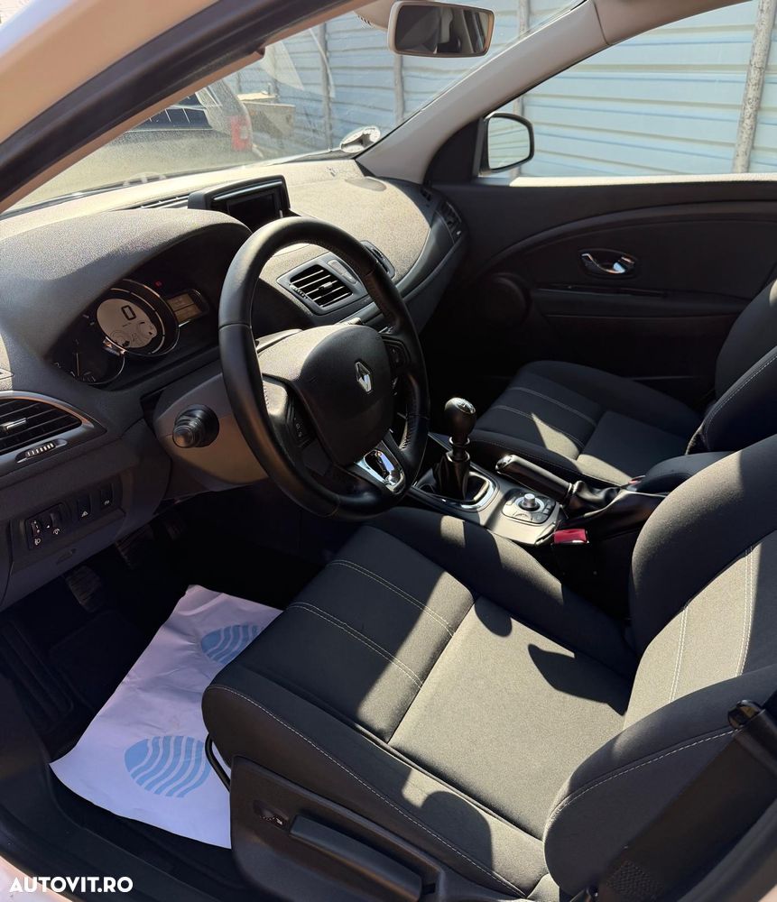 Renault Megane ENERGY dCi 110 Start & Stop Dynamique - 5