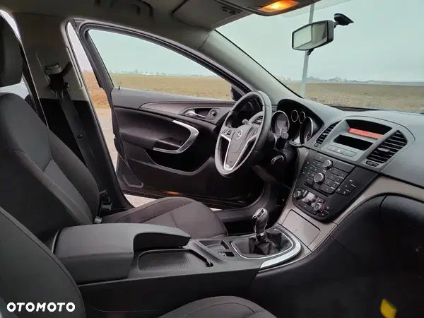 Opel Insignia 1.6 - 1