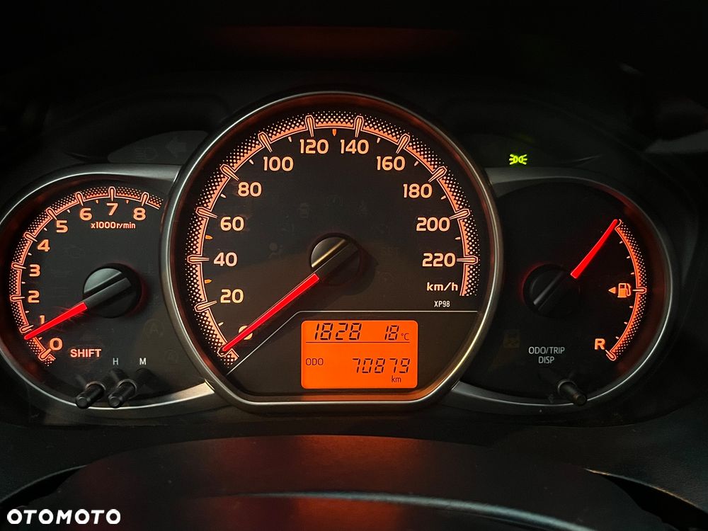 Toyota Yaris - 13