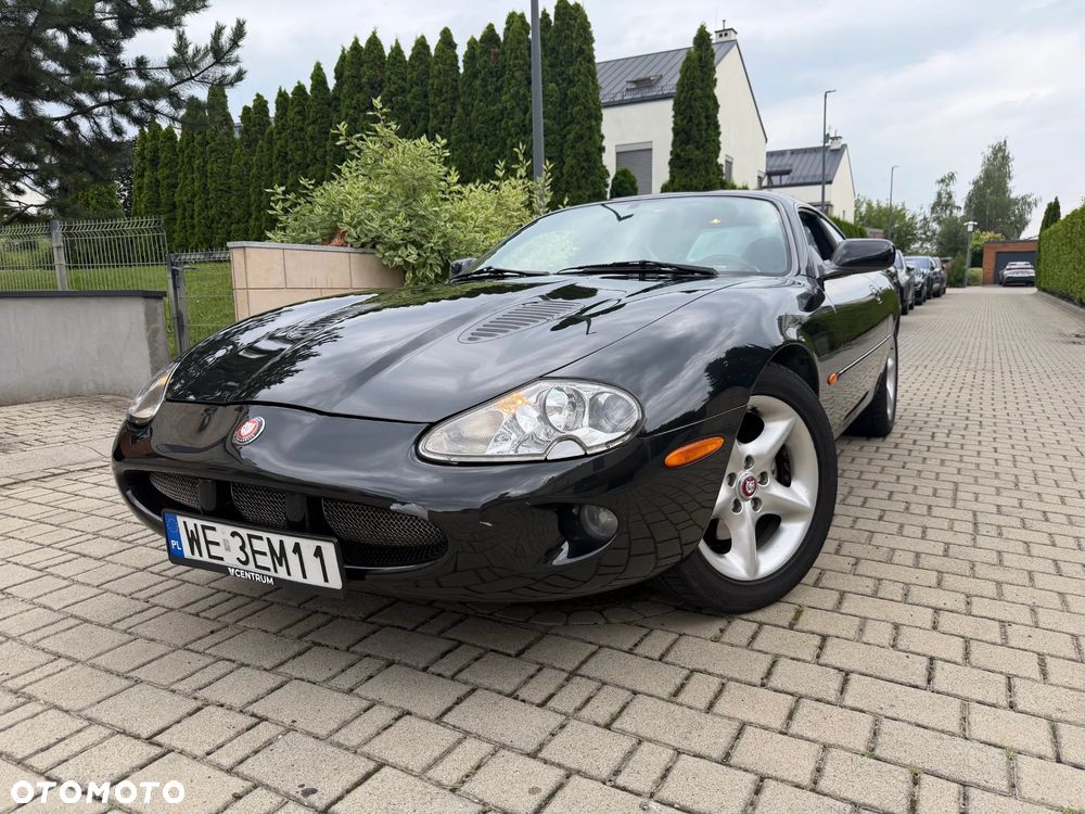 Jaguar XK - 1