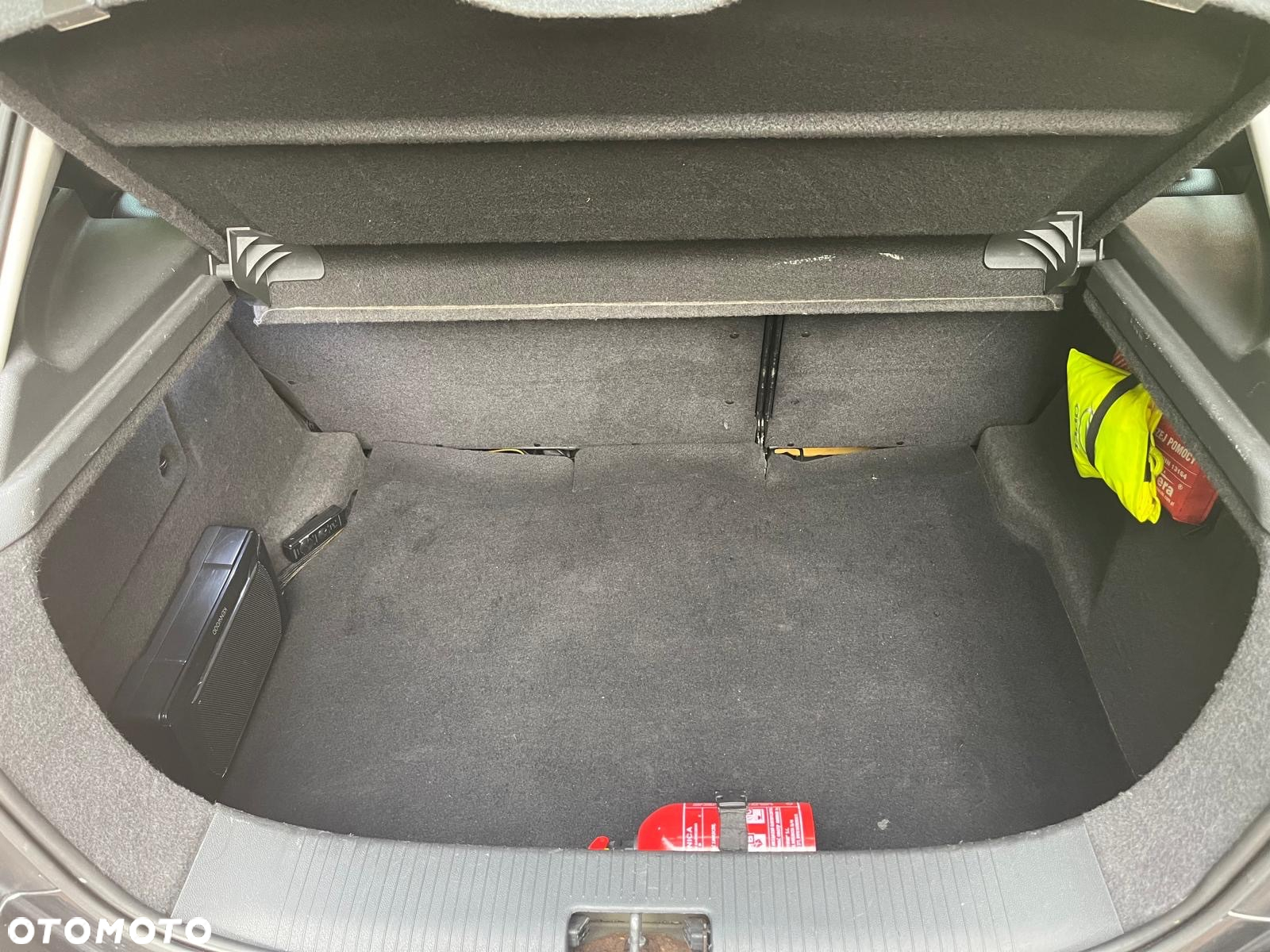Opel Astra - 16
