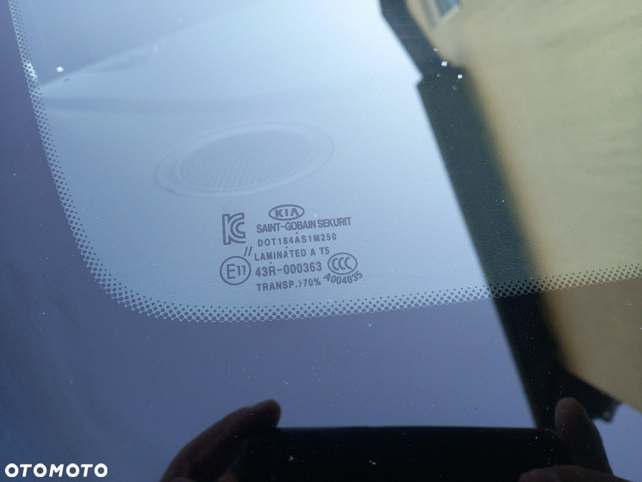 Kia Carens 1.6 GDI Dream-Team Edition - 12