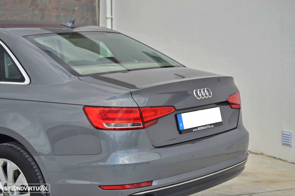 Audi A4 2.0 TDI Design - 7
